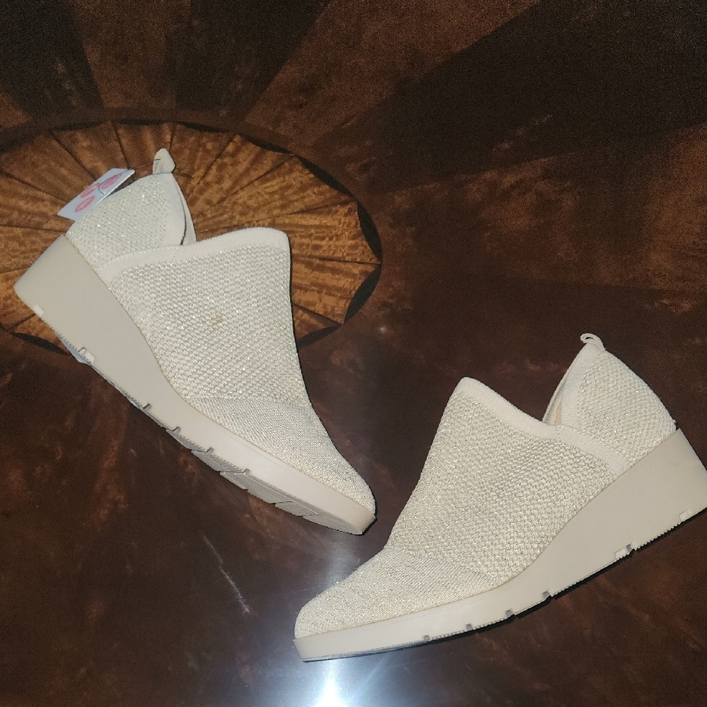 Women's Cream Wedge Shoes